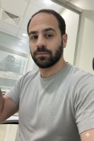 Une photo d’un participant qui veut faire connaissance et se marier